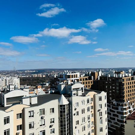 Comfortable Apartment With A Panoramic View Chisinau Exterior foto